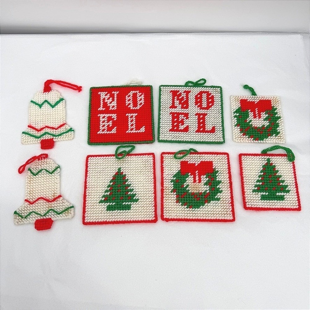 Christmas Ornaments Coasters Plastic Canvas Handmade Needlepoint Set of‎ 8